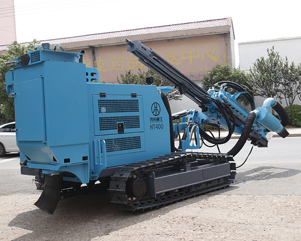 D Miningwell HT400 74kw 90-155mm Separated DTH drilling machine rig for Mining Rock drilling