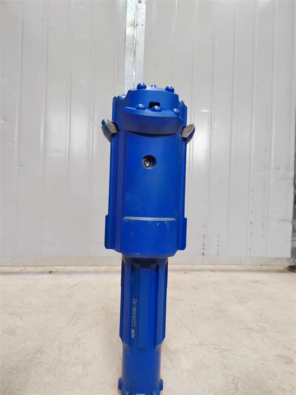 D Mininwell concentric drilling system with concentric bit