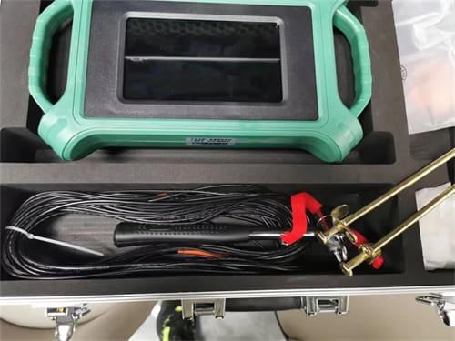 Underground water detector