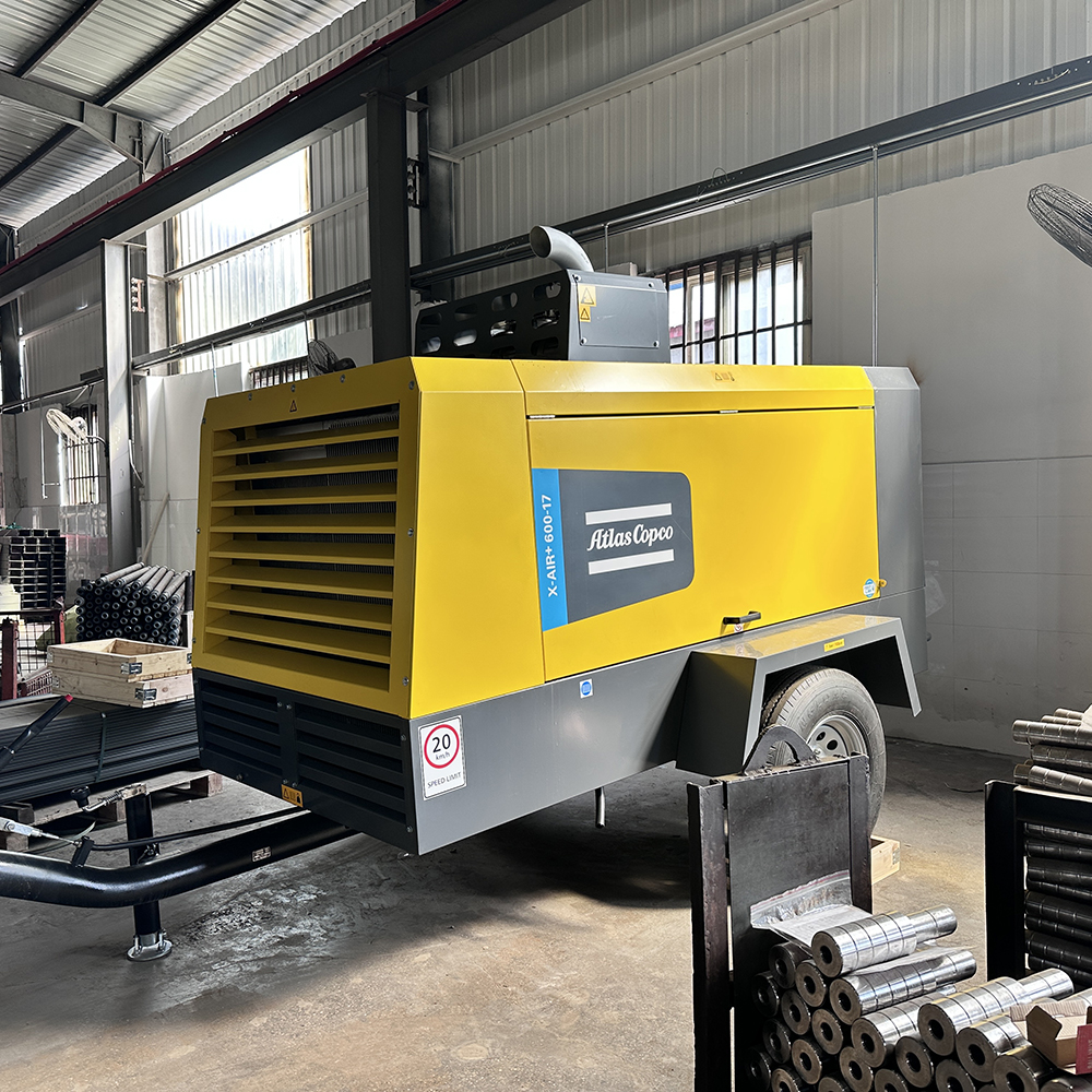 Atlas Copco Mobile Screw Air Compressors X-AIR+ 600-17