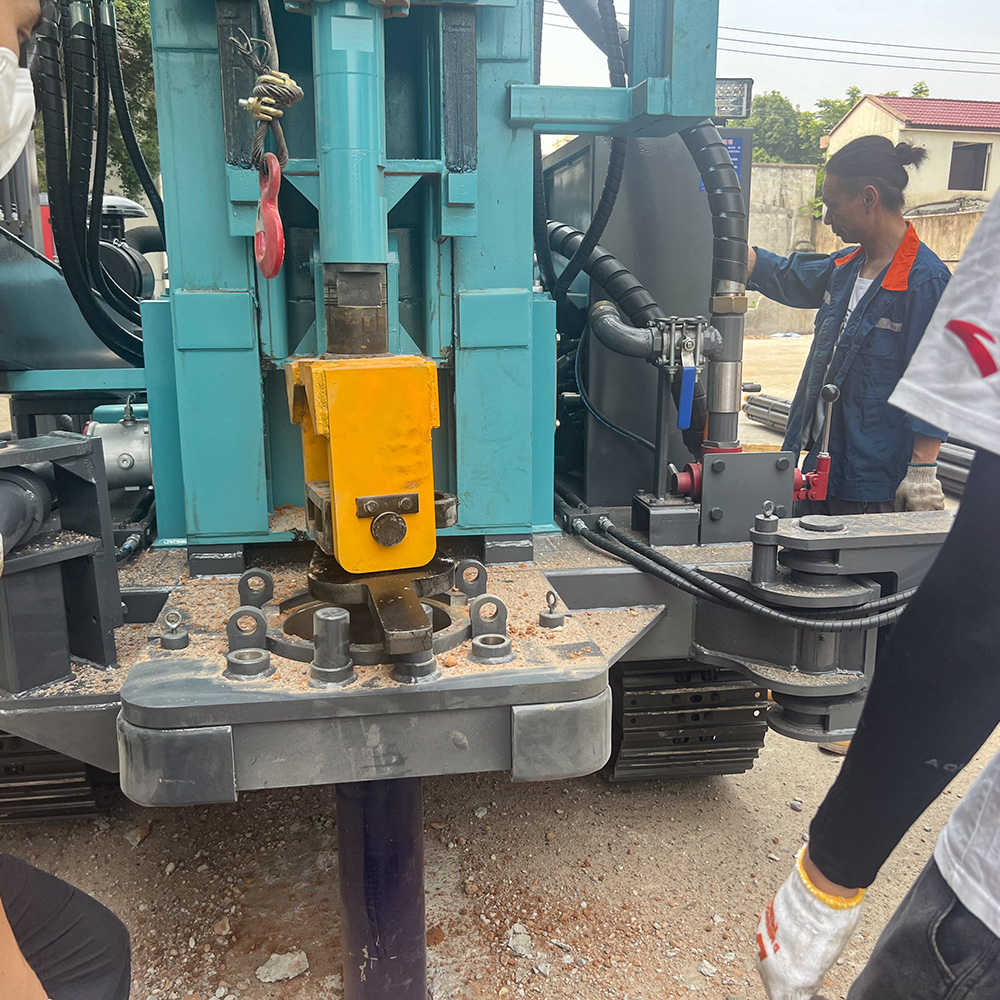 Malaysian Customer Test Drive MW350 Water Well Drilling Rig