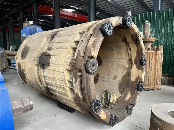 D miningwell cluster type dth hammer worksite